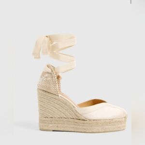 Elegant Cream Wedge Espadrilles